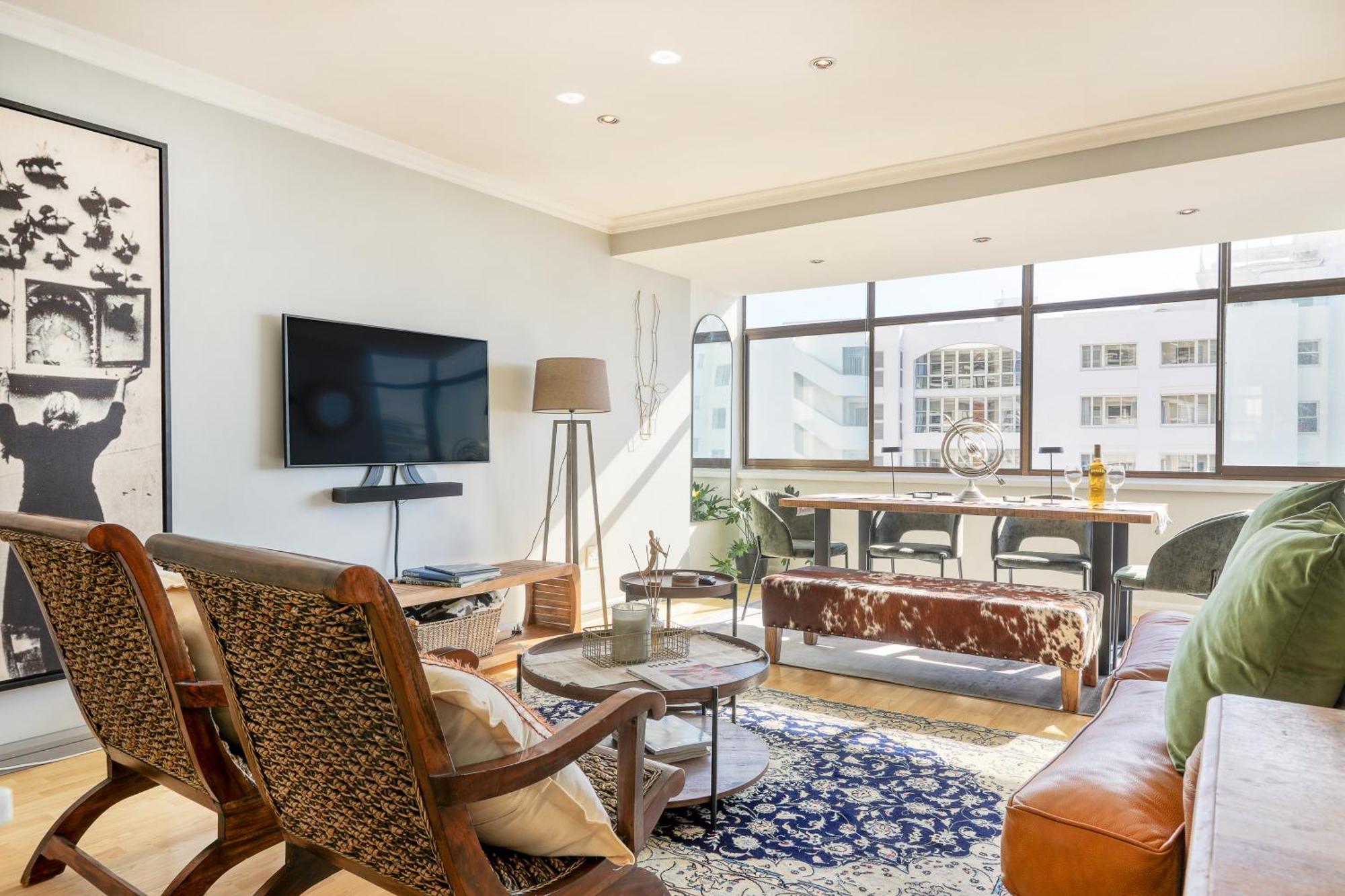 Backup-Powered Bantry Bay View 2 Bed Apartment 开普敦 外观 照片