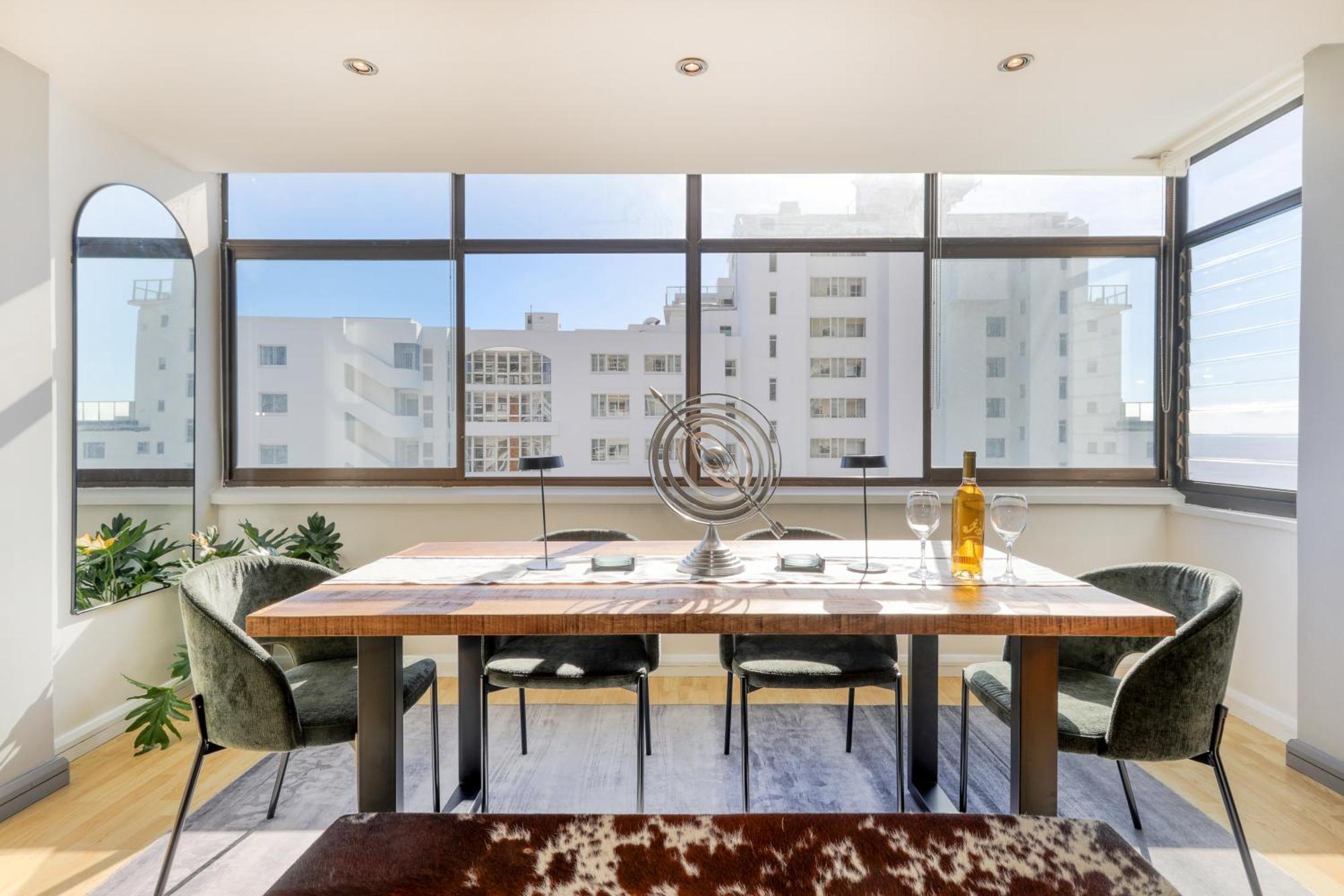 Backup-Powered Bantry Bay View 2 Bed Apartment 开普敦 外观 照片