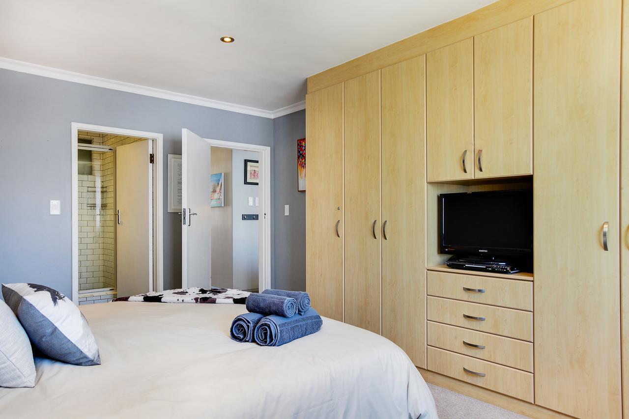 Backup-Powered Bantry Bay View 2 Bed Apartment 开普敦 外观 照片