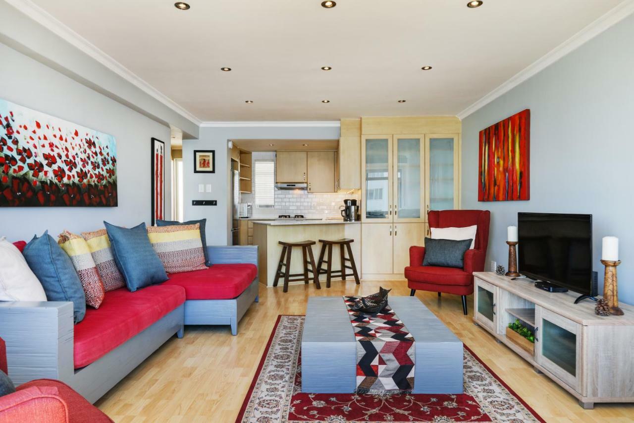 Backup-Powered Bantry Bay View 2 Bed Apartment 开普敦 外观 照片