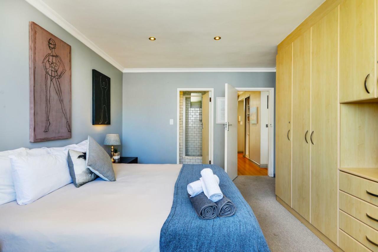 Backup-Powered Bantry Bay View 2 Bed Apartment 开普敦 外观 照片