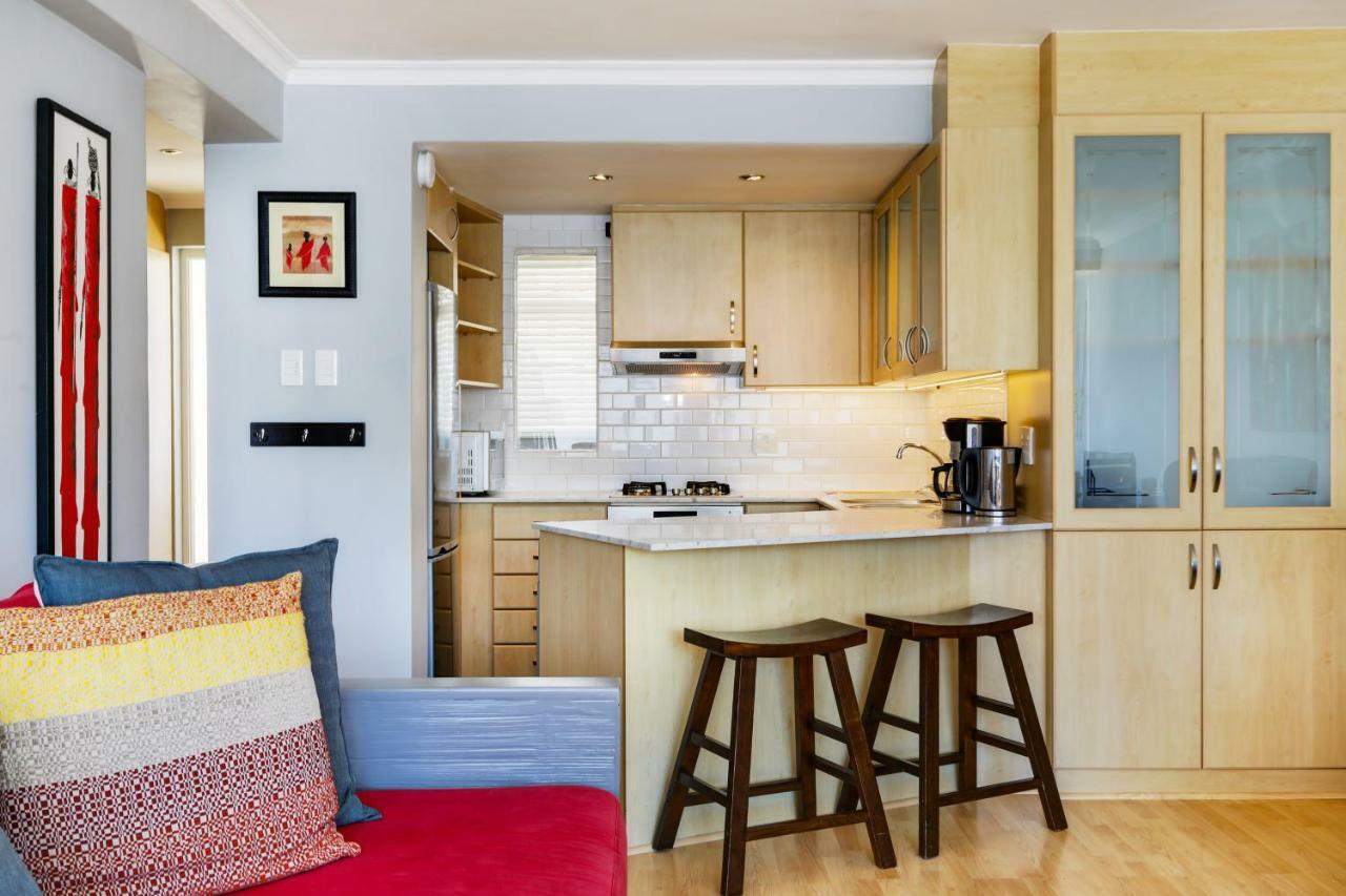 Backup-Powered Bantry Bay View 2 Bed Apartment 开普敦 外观 照片